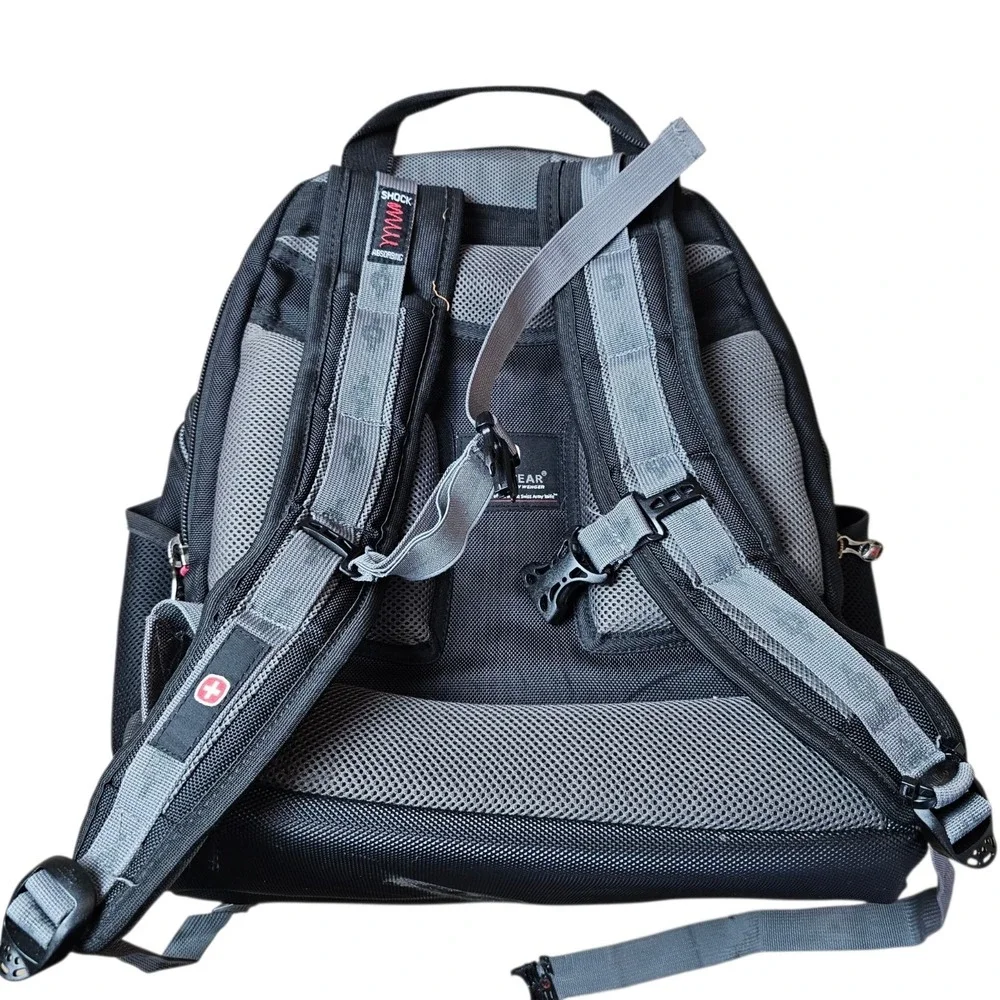 SWISSGEAR Wenger Synergy Laptop Backpack Black/ Grey Read